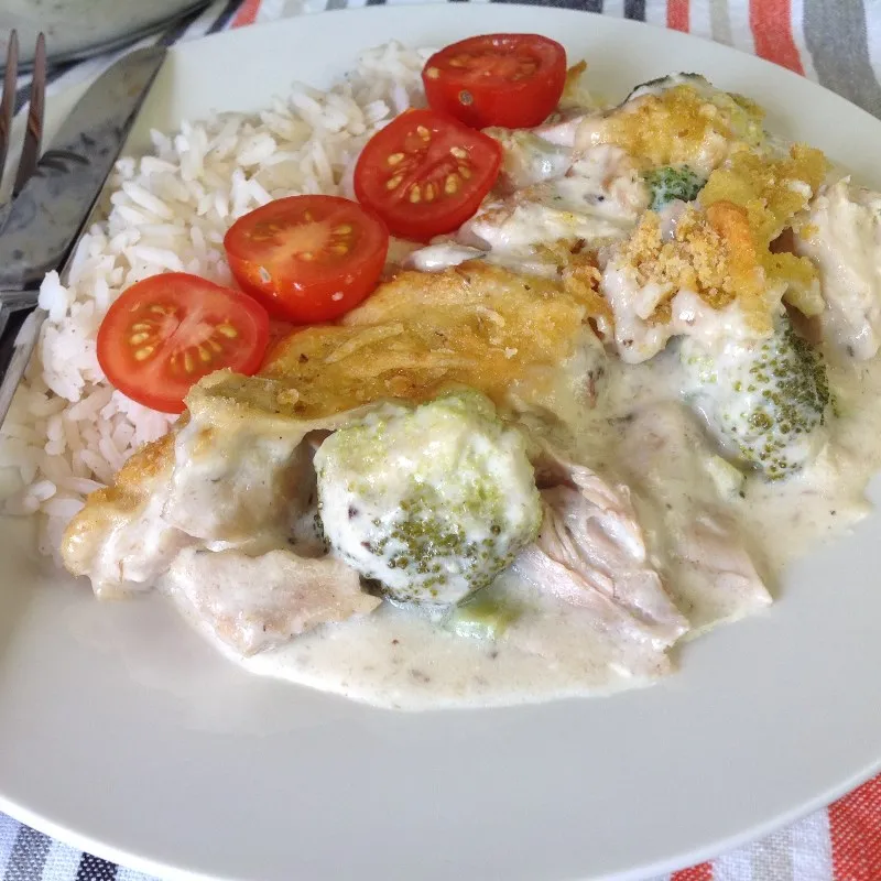 chicken-and-broccoli-bake-recipe-featured-image
