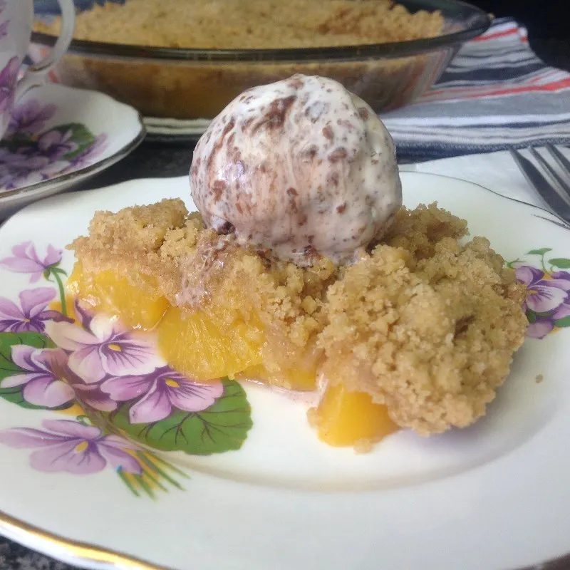 peach-crumble-recipe-featured-image